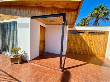 Casa en venta en En venta! casa 2 pisos remodelada (177538), Coquimbo - 3 dormitorios, 2 baños