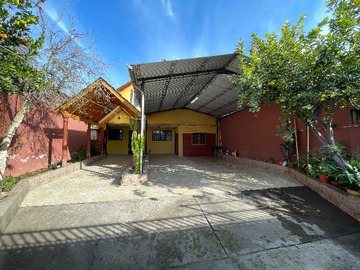 Casa en venta en Se vende casa (109880), Pedro Aguirre Cerda - 4 dormitorios, 2 baños