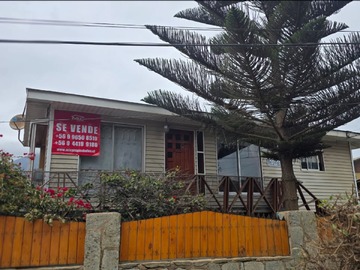 Casa en venta en Eduard Davis, Los Vilos - 4 dormitorios, 3 baños