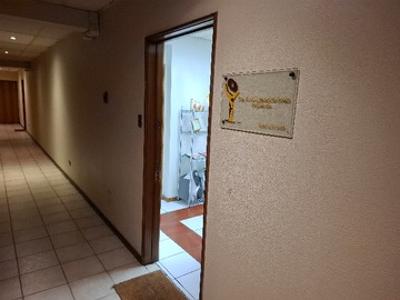 Oficina en venta en La Concepción 81, Providencia - 2 dormitorios, 1 baño