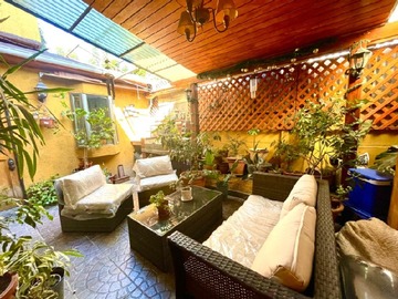 Casa en venta en Parque el golf, Maipú - 4 dormitorios, 2 baños