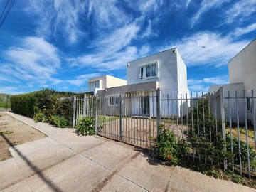 Casa en venta en Las Cumbres 467, Til til - 3 dormitorios, 2 baños