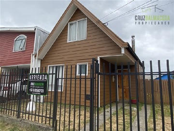 Casa en arriendo mensual en Casa remodelada en Valle Volcanes, Puerto Montt - 3 dormitorios, 1 baño