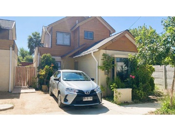 Casa en venta en av independencia 69, Limache - 3 dormitorios, 3 baños