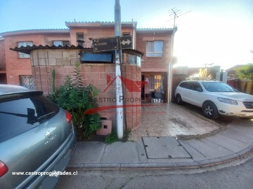 Casa en venta en Casa de Dos Pisos 3 Dormitorios 2 Baños, Comuna de Quilicura. - 3 dormitorios, 2 baños