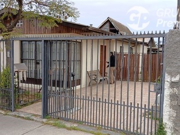 Casa en venta en Av. Valparaíso con Fresia, Villa Alemana - 5 dormitorios, 2 baños