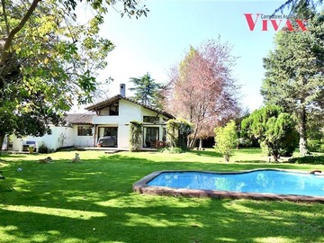 Parcela en venta en Inmejorable ubicación, propiedad emplazada en pleno centro de Buin, entre Errázuriz y Kennedy, Buin - 4 dormitorios, 2 baños