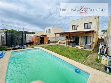 Casa en venta en Casa en Villa Alemana Norte, Villa Alemana - 4 dormitorios, 3 baños