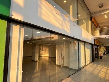 Local Comercial en arriendo mensual en Av. Alcalde Fernando Castillo Velasco, La Reina - 2 baños