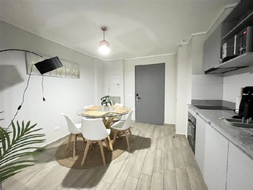 Departamento en arriendo mensual en Beauchef // Av. Pedro Montt, Santiago - 2 dormitorios, 1 baño