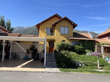 Casa en venta en Hermosa casa modelo lingue en hacienda el peñón, Puente Alto - 4 dormitorios, 3 baños