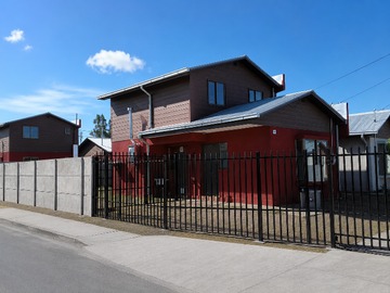 Casa en venta en Casa en Condominio Chillán Viejo. Excelente Ubicación - 3 dormitorios, 2 baños