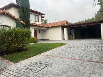 Casa en venta en Casa en chicureo/ piedra roja / av josé rabat (98299), Colina - 4 dormitorios, 4 baños