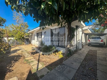 Casa en arriendo mensual en Chesterton, Las Condes - 4 dormitorios, 3 baños