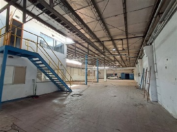 Local Comercial en arriendo mensual en Presidente Salvadoer Allende, San Joaquín - 4 baños