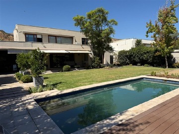 Casa en venta en Los bosques de piedra roja**san anselmo, Colina - 5 dormitorios, 3 baños