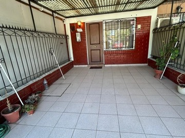 Casa en arriendo mensual en Se arrienda hermosa casa en la florida, La Florida - 3 dormitorios, 1 baño