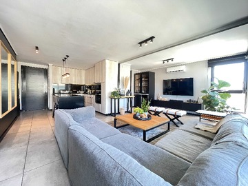 Departamento en venta en Oportunidad / 2 Estacionamient / Conectividad (161057), Las Condes - 1 dormitorio, 2 baños