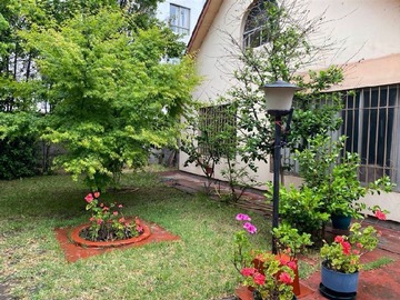 Local Comercial en venta en 2 poniente, a pasos del centro, Talca - 3 dormitorios, 2 baños