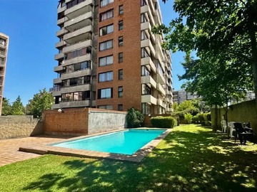 Departamento en venta en Metro Chile España / Gerona, Ñuñoa - 2 dormitorios, 2 baños