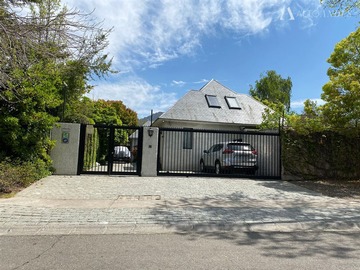 Casa en venta en Camino los pastores, Lo Barnechea - 6 dormitorios