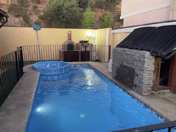 Casa en arriendo mensual en Villa Alemana, Villa Alemana - 3 dormitorios, 2 baños