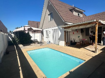 Casa en arriendo mensual en Casa 4 D 2B en los Corchos de Quilpué - 4 dormitorios, 2 baños