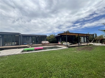 Casa en venta en Alto las cruces, Talca - 4 dormitorios, 4 baños