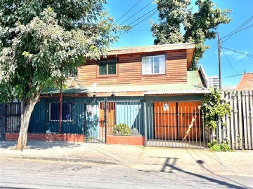 Casa en venta en Nueva Condell. Quillota, Quillota - 5 dormitorios, 2 baños