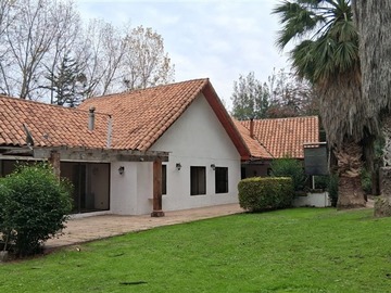 Casa en venta en condominio santa, Isla de Maipo - 4 dormitorios, 3 baños