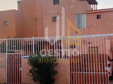 Casa en venta en Jaime Padrely, Antofagasta - 4 dormitorios, 3 baños