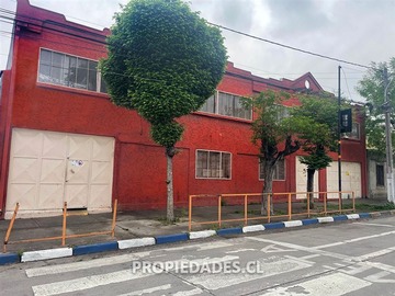 Oficina en venta en Dgo. Sta. María / Autopista Central, Renca - 4 dormitorios, 14 baños
