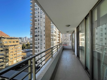 Departamento en venta en Excelente Conectividad y Diseño Funcional (166676), Viña del Mar - 2 dormitorios, 2 baños