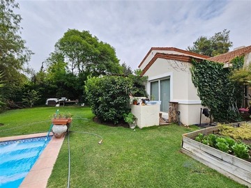 Casa en venta en Las Bandadas Piedra Roja Chicureo, Colina - 3 dormitorios, 3 baños