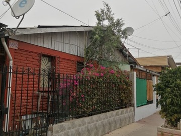 Casa en venta en Pasaje 62 con carlos dittborn, Lo Espejo - 3 dormitorios, 2 baños