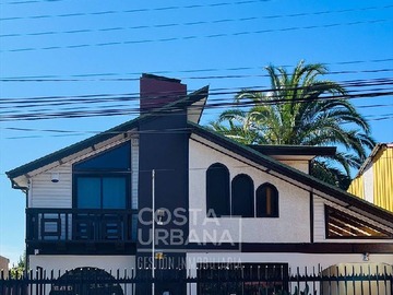Casa en venta en Quilpué, Quilpué Centro, Quilpué - 4 dormitorios, 4 baños