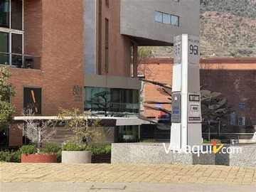 Oficina en venta en Avenida del Valle 961, Huechuraba - 7 dormitorios, 2 baños