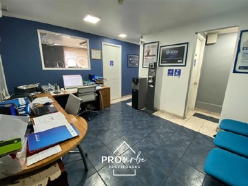 Oficina en venta en Compañía de Jesús / Amunategui, Santiago - 3 dormitorios, 2 baños