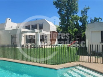 Casa en venta en Ralun / Runge, Las Condes - 8 dormitorios, 6 baños