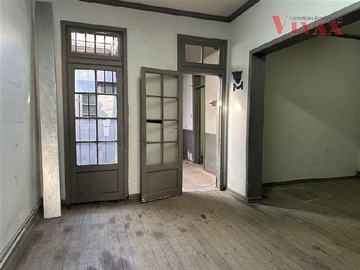 Casa en venta en Museo Militar, Santiago - 3 dormitorios, 2 baños