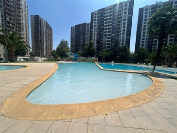 Departamento en venta en En Venta Departamento cercano a intersección de Av Pajaritos con Av El Descanso, Pudahuel - 4 dormitorios, 3 baños