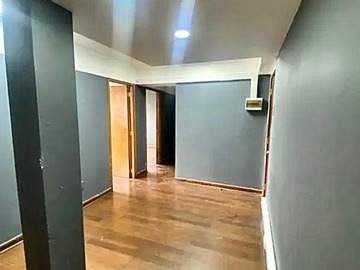 Oficina en arriendo mensual en Oficina 53 m² desde 9 uf – huérfanos 1022, Santiago - 2 dormitorios, 1 baño