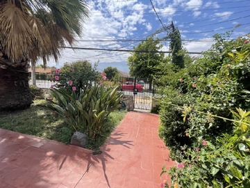 Casa en venta en Quilin / el libano, Macul - 4 dormitorios, 2 baños