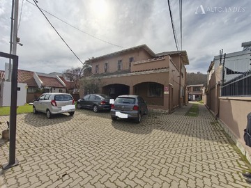 Oficina en arriendo mensual en 1 norte 2631, Viña del Mar - 13 dormitorios, 11 baños