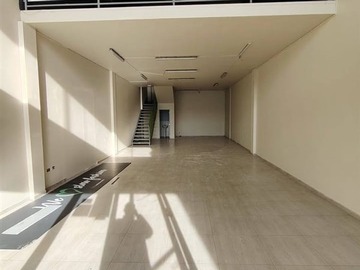 Local Comercial en arriendo mensual en Calle Tucapel - Bulnes, Concepción - 1 baño