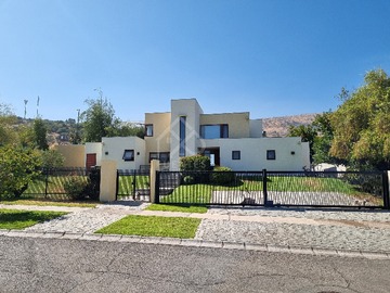 Venta / Casa / Colina
