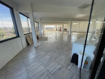 Local Comercial en arriendo mensual en Gladys Marin con Las Torres, Estación Central - 2 baños