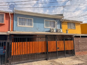 Casa en venta en San carlos con mexico metro las mercedes, Puente Alto - 4 dormitorios, 3 baños