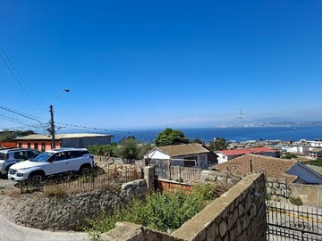 Casa en venta en Avenida Quebrada Verde, Valparaíso - 3 dormitorios, 2 baños