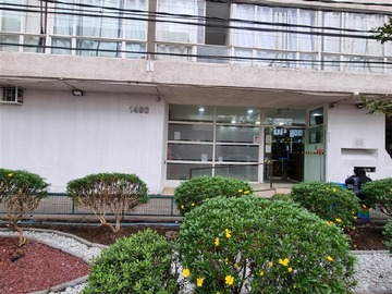 Departamento en venta en Zenteno 1490, Santiago - 3 dormitorios, 1 baño